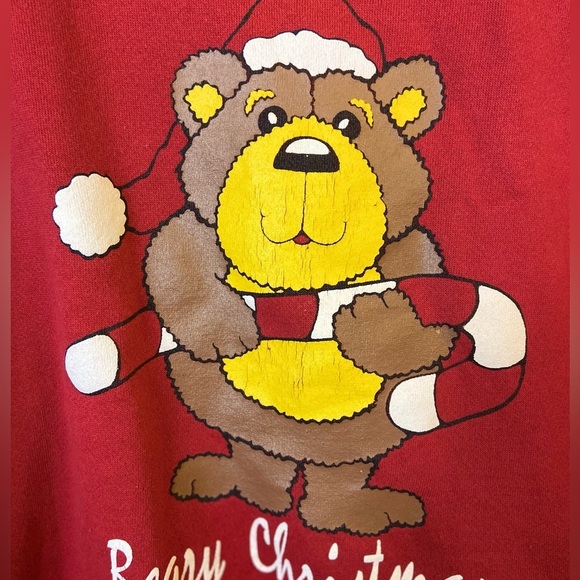 Vintage Wolf & Sons Red Beary Christmas Sweatshirt - Picture 14 of 14